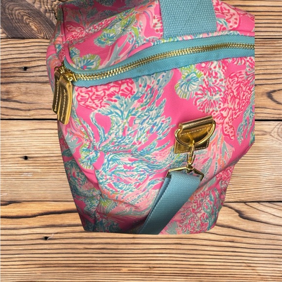 Lilly Pulitzer cooler tote - Picture 3 of 11